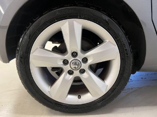 /photos/9784/872392d5-f654-490d-bbf2-0203dc977682_i320x240.jpg
